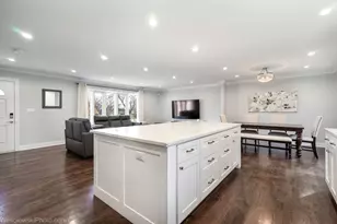 403 Whipple Ln, Westmont, IL 60559 - Photo 9