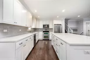 403 Whipple Ln, Westmont, IL 60559 - Photo 7