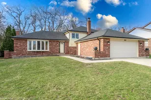 403 Whipple Ln, Westmont, IL 60559 - Photo 1