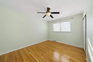 7635 S Oconto Ave, Bridgeview, IL 60455 - Photo 15