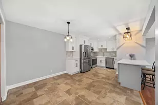 20224 S Frankfort Square Rd, Frankfort, IL 60423 - Photo 3