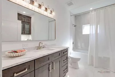 19 Marina Drive, Des Plaines, IL 60016 - Photo 21