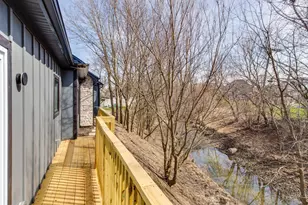 19 Marina Dr, Des Plaines, IL 60016 - Photo 37