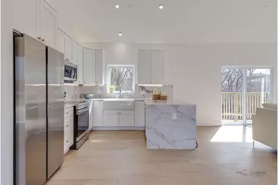 19 Marina Drive, Des Plaines, IL 60016 - Photo 7