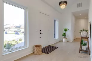 19 Marina Dr, Des Plaines, IL 60016 - Photo 5