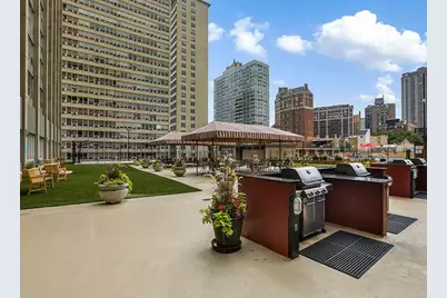 655 W Irving Park Road #1502, Chicago, IL 60613 - Photo 17