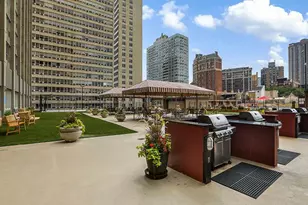655 W Irving Park Rd, Chicago, IL 60613 - Photo 17