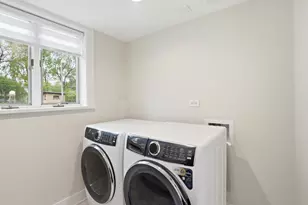 212 E Monterey Ave, Schaumburg, IL 60193 - Photo 23