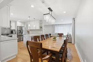 212 E Monterey Ave, Schaumburg, IL 60193 - Photo 9