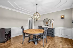 647 Bennett Dr, North Aurora, IL 60542 - Photo 9