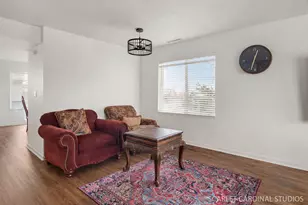 111 Hidden Creek Ln, North Aurora, IL 60542 - Photo 5