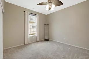 585 Tuscan View Dr, Elgin, IL 60124 - Photo 21