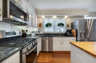 933 Wheaton Oaks Dr, Wheaton, IL 60187 - Photo 5