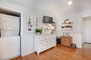 933 Wheaton Oaks Dr, Wheaton, IL 60187 - Photo 7