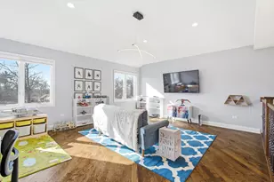 28 Pinnacle Ct, Naperville, IL 60565 - Photo 27