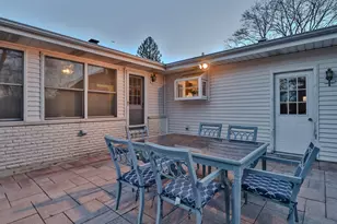 7N240 West End Rd, Roselle, IL 60172 - Photo 33