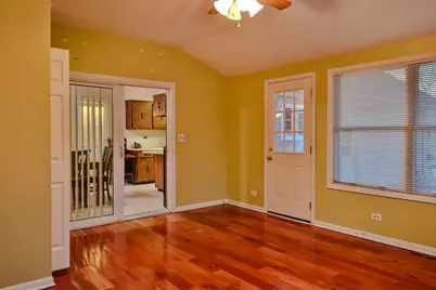 7N240 West End Road, Roselle, IL 60172 - Photo 9