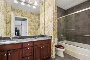 25 E Superior St, Chicago, IL 60611 - Photo 11