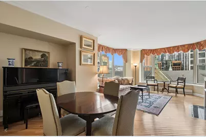 25 E Superior Street #901, Chicago, IL 60611 - Photo 3