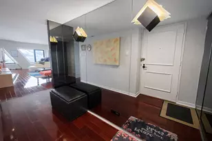 175 E Delaware Pl, Chicago, IL 60611 - Photo 3