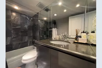 175 E Delaware Place #6706, Chicago, IL 60611 - Photo 19