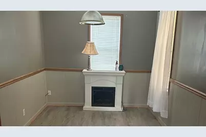 1017 Pulaski Street, Peru, IL 61354 - Photo 5