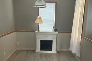 1017 Pulaski St, Peru, IL 61354 - Photo 5