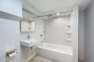 1357 N Parkside Ave, Chicago, IL 60651 - Photo 23