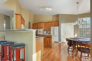 9490 Diana Ln, Huntley, IL 60142 - Photo 9