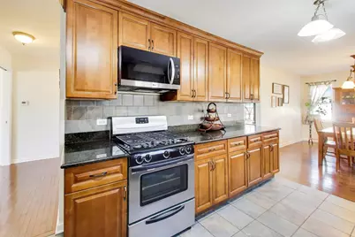 8324 44th Place, Lyons, IL 60534 - Photo 5