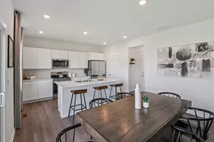 3002 Old Castle Rd, Joliet, IL 60435 - Photo 7