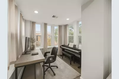 3847 N Spaulding Avenue, Chicago, IL 60618 - Photo 7