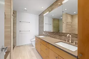 250 E Pearson St, Chicago, IL 60611 - Photo 29