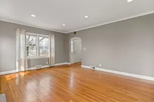 2313 26th St, Rock Island, IL 61201 - Photo 5