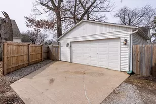 2313 26th St, Rock Island, IL 61201 - Photo 39