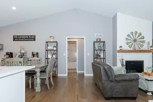 1001 Bach Dr, Bloomington, IL 61704 - Photo 13