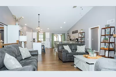 1001 Bach Drive, Bloomington, IL 61704 - Photo 7