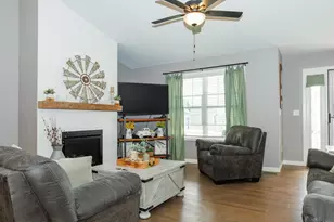 1001 Bach Dr, Bloomington, IL 61704 - Photo 17