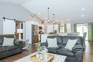 1001 Bach Dr, Bloomington, IL 61704 - Photo 9