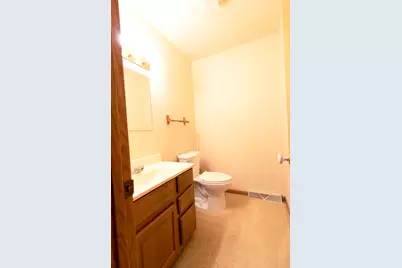 420 E Benton Street, Morris, IL 60450 - Photo 15