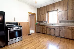 420 E Benton St, Morris, IL 60450 - Photo 7