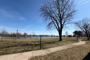 5 Echo Ct, Vernon Hills, IL 60061 - Photo 37