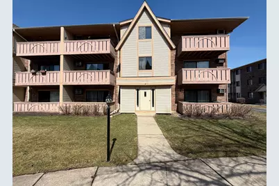 5 Echo Court #12, Vernon Hills, IL 60061 - Photo 1