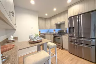 5 Echo Ct, Vernon Hills, IL 60061 - Photo 5