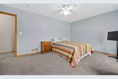 1334 Walsh Drive, Yorkville, IL 60560 - Photo 33