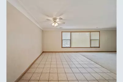 5841 W Lawrence Avenue #2NE, Chicago, IL 60630 - Photo 7