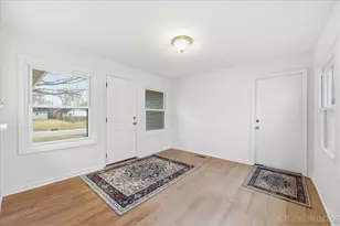208 W State St, North Aurora, IL 60542 - Photo 9