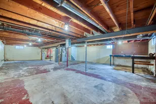 208 W State St, North Aurora, IL 60542 - Photo 13