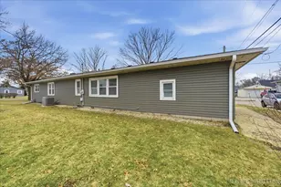 208 W State St, North Aurora, IL 60542 - Photo 19