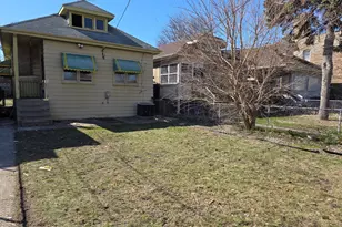 7923 S Calumet Ave, Chicago, IL 60619 - Photo 9